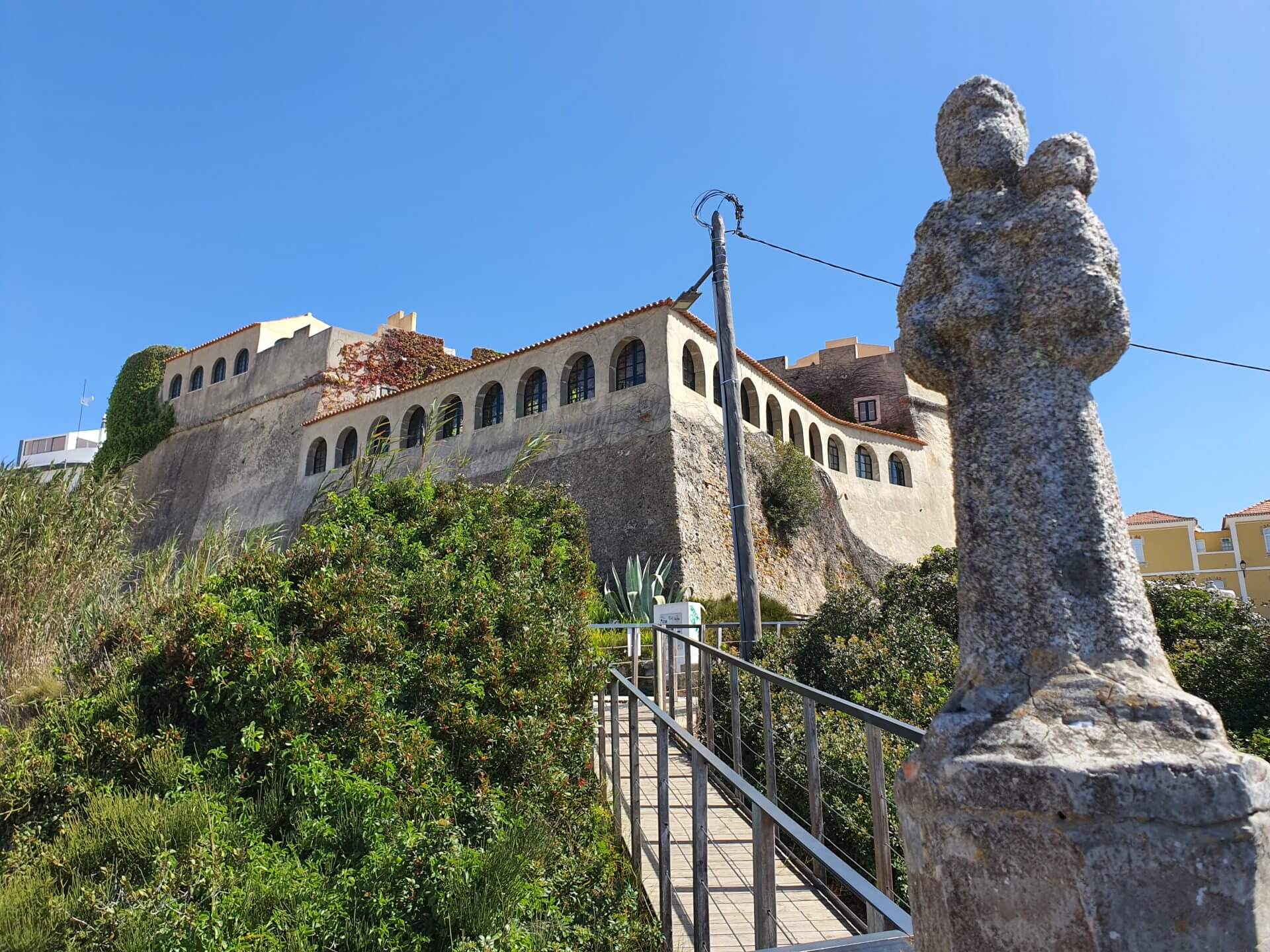 Castel, Ansicht vom Strand